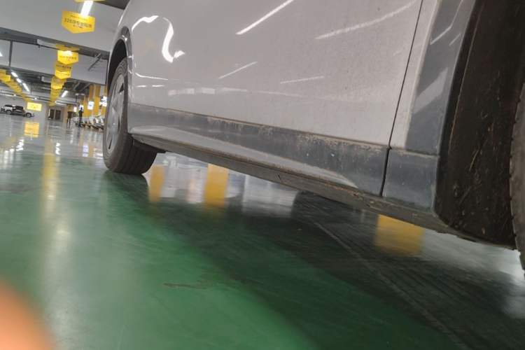 Used XPeng G7 2025 702 Max Right Side Sill