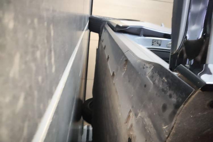 Used XPeng G7 2025 702 Max Right Side Sill