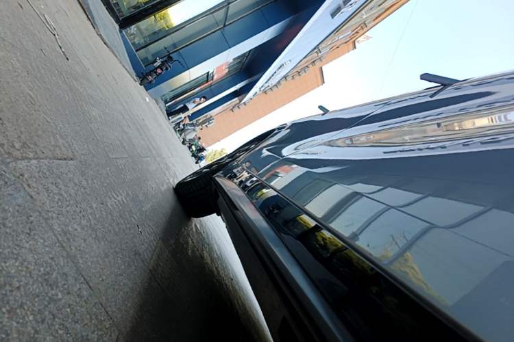 Used XPeng G7 2025 702 Max Right Side Sill