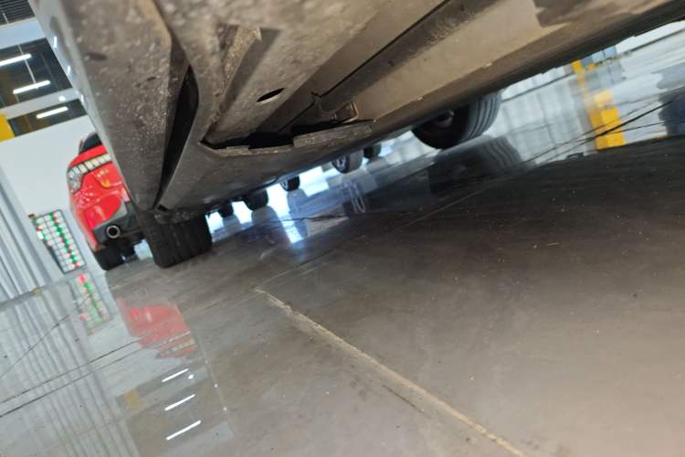 Used XPeng G7 2025 702 Max Right Side Sill
