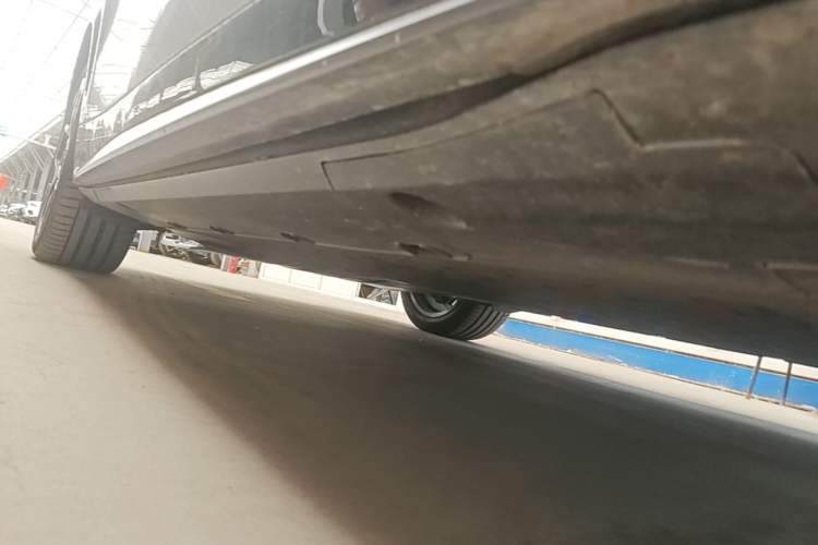 Used XPeng G7 2025 Model—702 Ultra Long Range Right Side Sill
