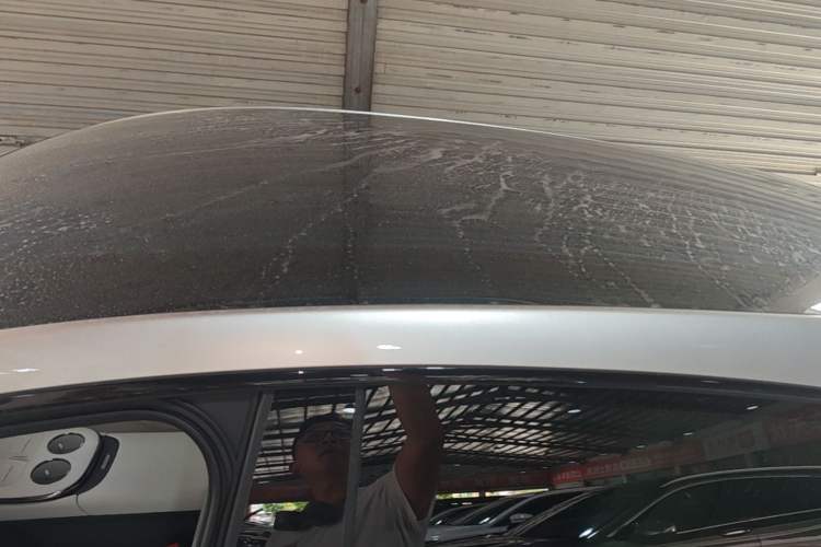 Used XPeng G7 2025 Model—702 Ultra Long Range Roof