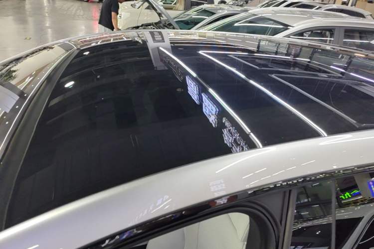 Used XPeng G7 2025 Model—702 Ultra Long Range Roof