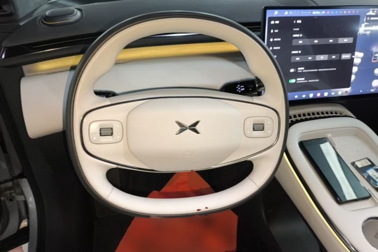Used XPeng G7 2025 Model—702 Ultra Long Range Steering Wheel