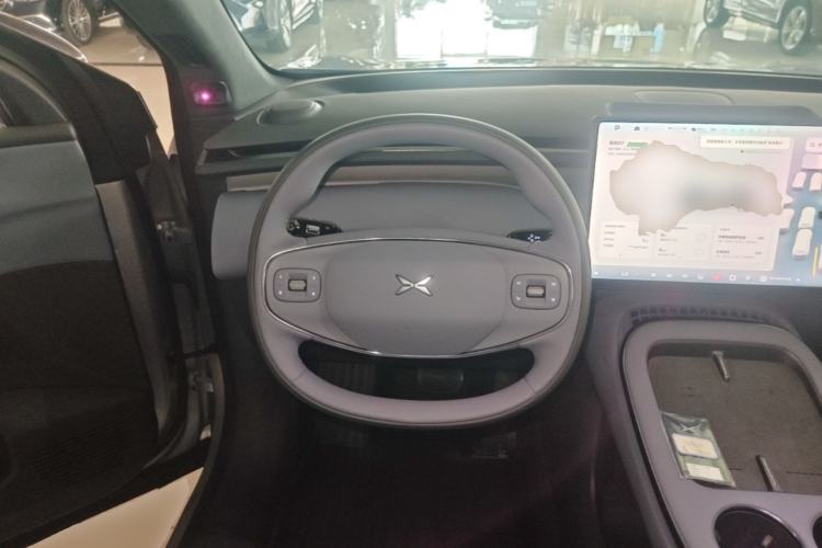 Used XPeng G7 2025 Model—702 Ultra Long Range Steering Wheel