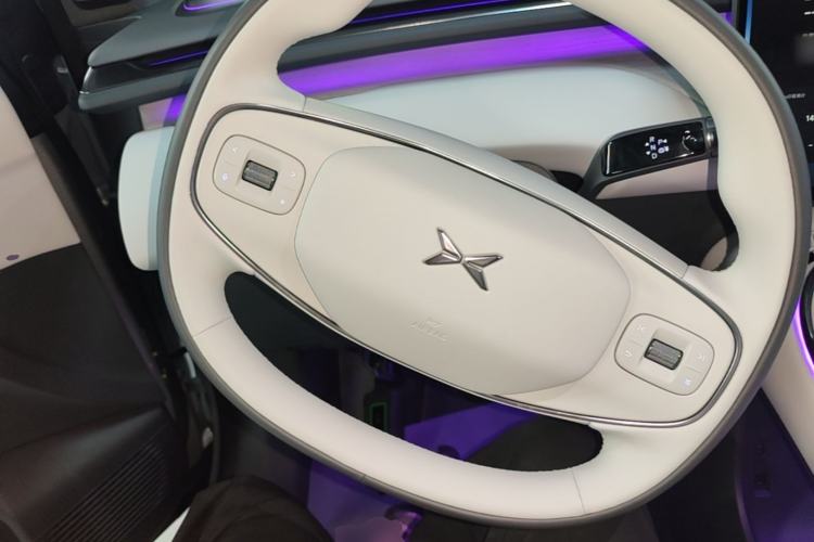 Used XPeng G7 2025 Model—702 Ultra Long Range Steering Wheel