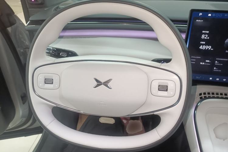 Used XPeng G7 2025 Model—702 Ultra Long Range Steering Wheel