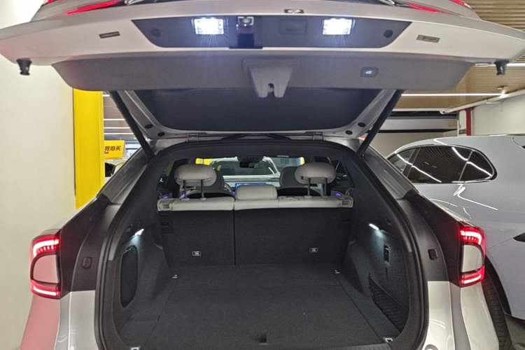Used XPeng G7 2025 Model—702 Ultra Long Range Trunk