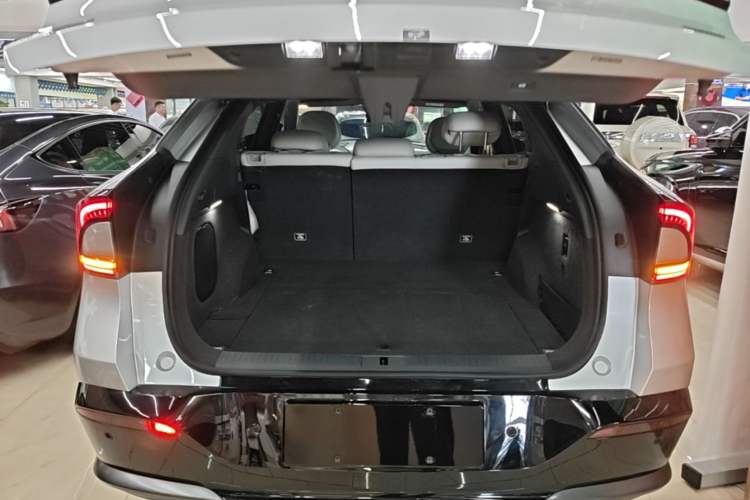 Used XPeng G7 2025 Model—702 Ultra Long Range Trunk