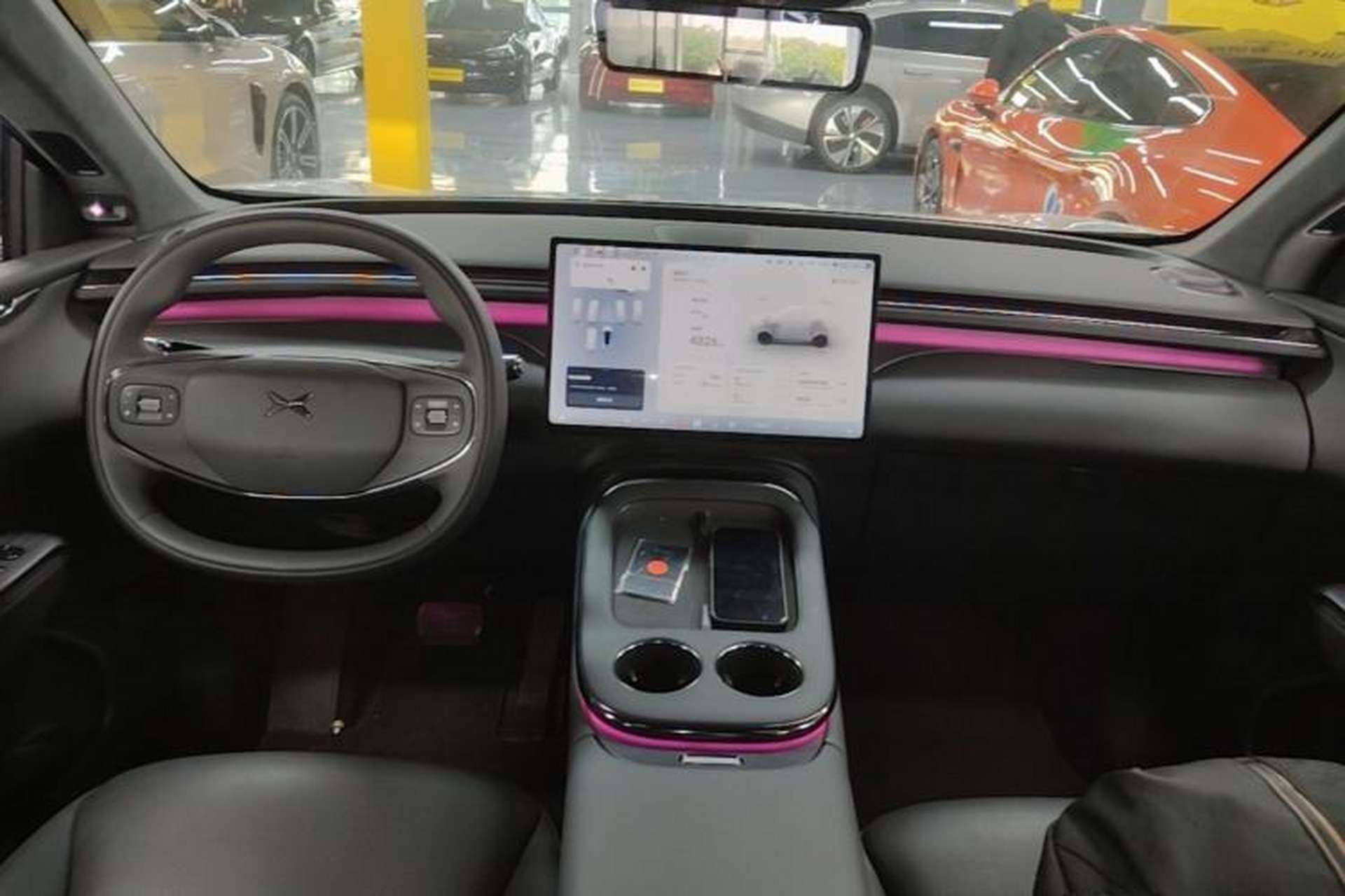 Used XPeng G7 2025 Model—702 Ultra Long Range Center Console