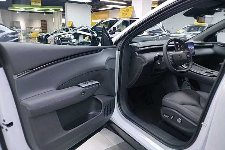 Used XPeng G7 2025 Model—702 Ultra Long Range Driver Seat