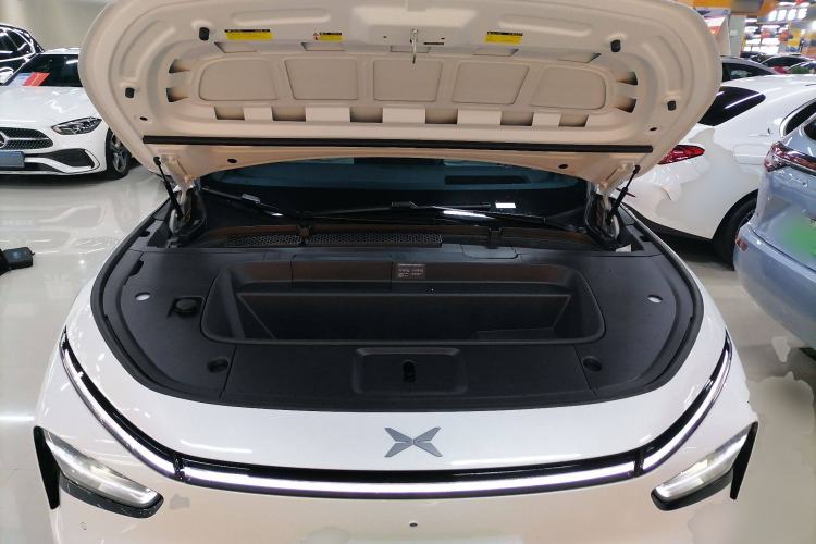Used XPeng G7 2025 Model—702 Ultra Long Range Engine Bay