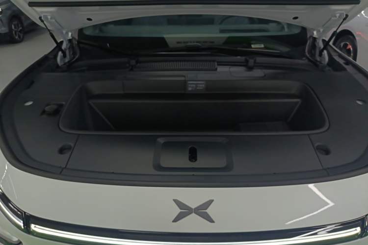 Used XPeng G7 2025 702 Max Engine Bay