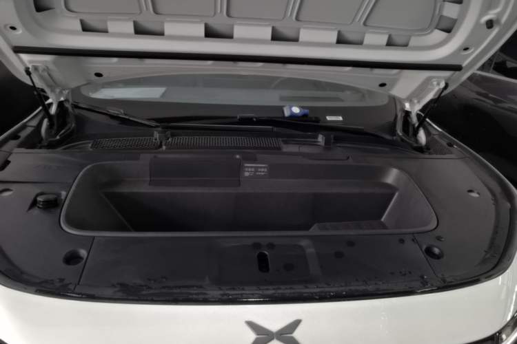 Used XPeng G7 2025 Model—702 Ultra Long Range Engine Bay