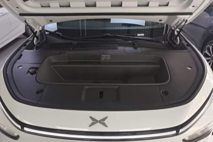 Used XPeng G7 2025 Model—702 Ultra Long Range Engine Bay