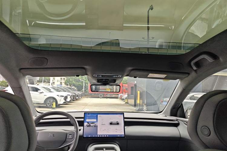 Used XPeng G7 2025 Model—702 Ultra Long Range Headliner
