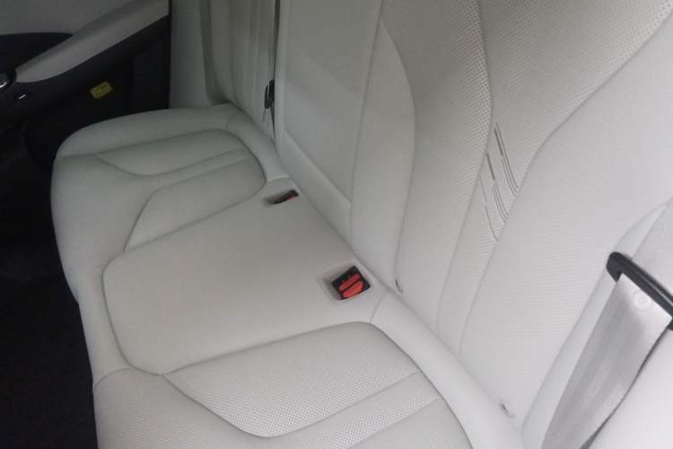 Used XPeng G7 2025 Model—602 Long Range Max Interior 4
