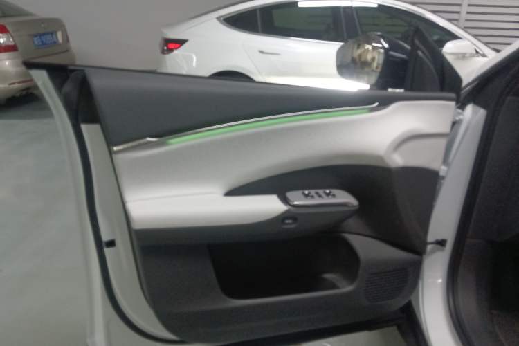 Used XPeng G7 2025 Model—602 Long Range Max Interior 7