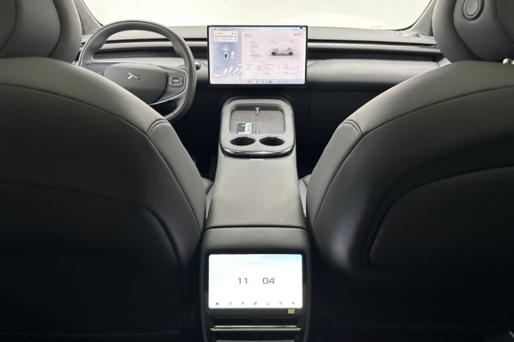Used XPeng G7 2025 Model—702 Ultra Long Range Interior 8