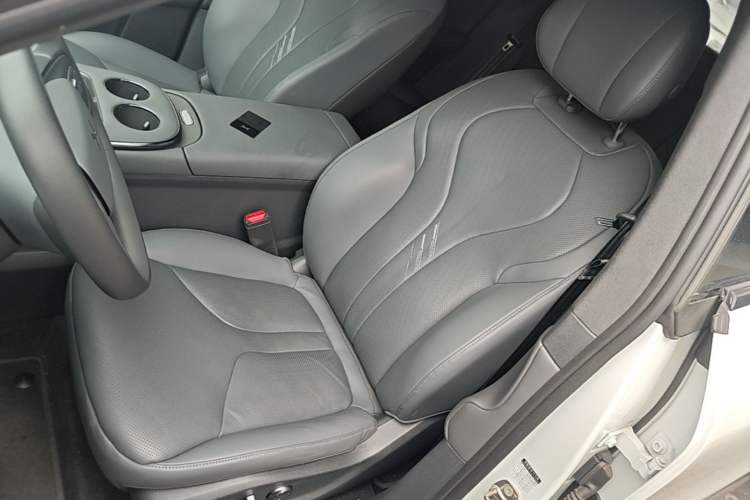 Used XPeng G7 2025 Model—602 Long Range Max Left Front Seat