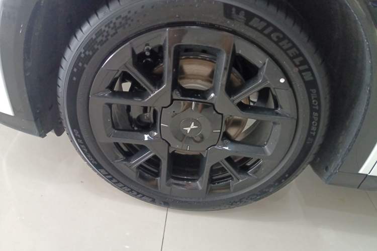 Used XPeng G7 2025 702 Max Left Front Wheel Hub