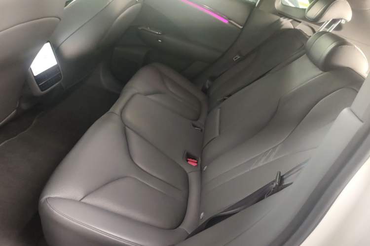 Used XPeng G7 2025 Model—702 Ultra Long Range Left Rear Seat