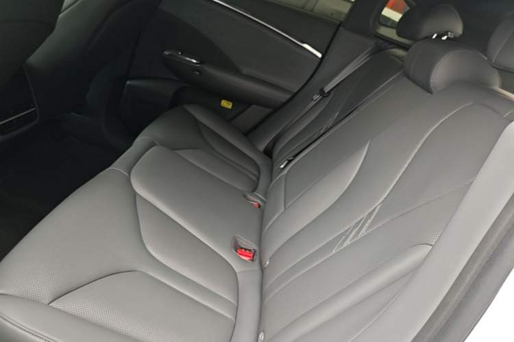 Used XPeng G7 2025 Model—602 Long Range Max Left Rear Seat