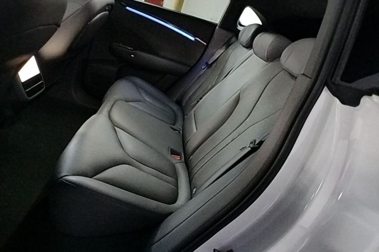 Used XPeng G7 2025 Model—702 Ultra Long Range Left Rear Seat