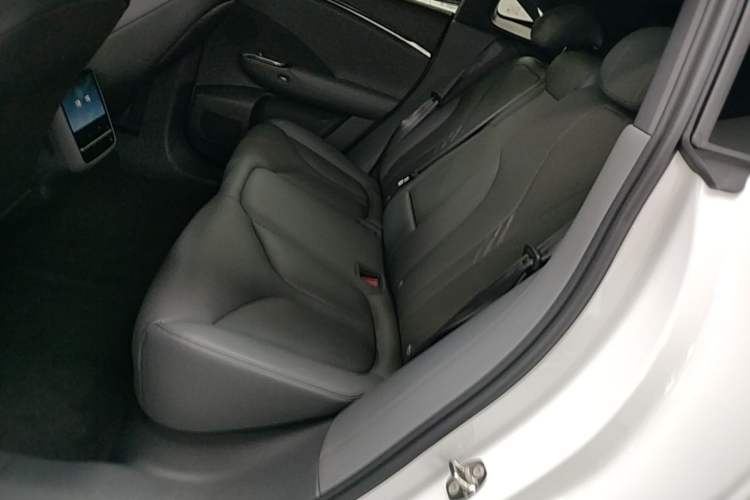 Used XPeng G7 2025 Model—702 Ultra Long Range Left Rear Seat