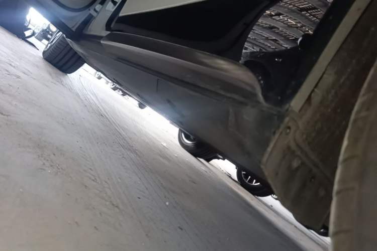 Used XPeng G7 2025 Model—702 Ultra Long Range Left Side Sill
