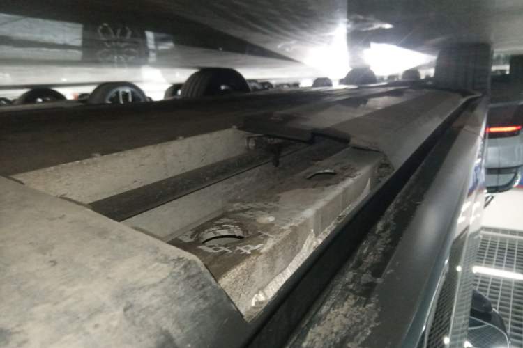 Used XPeng G7 2025 Model—702 Ultra Long Range Left Side Sill
