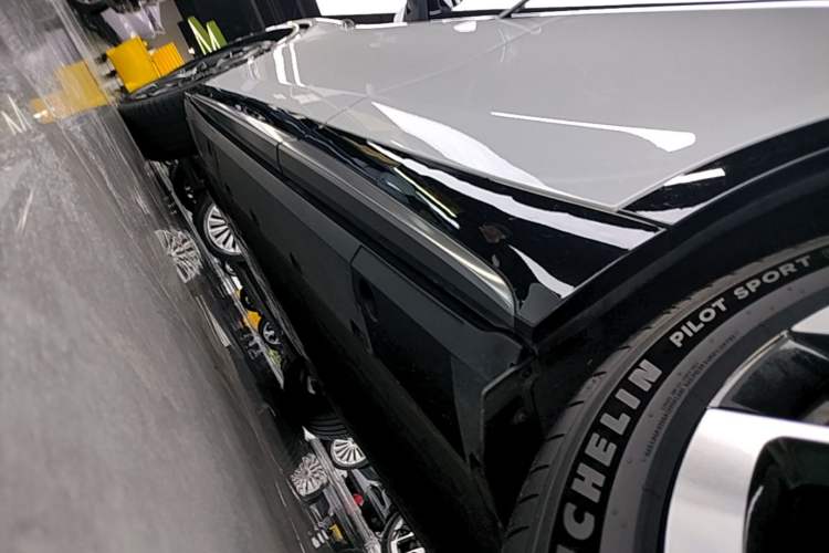 Used XPeng G7 2025 Model—702 Ultra Long Range Left Side Sill