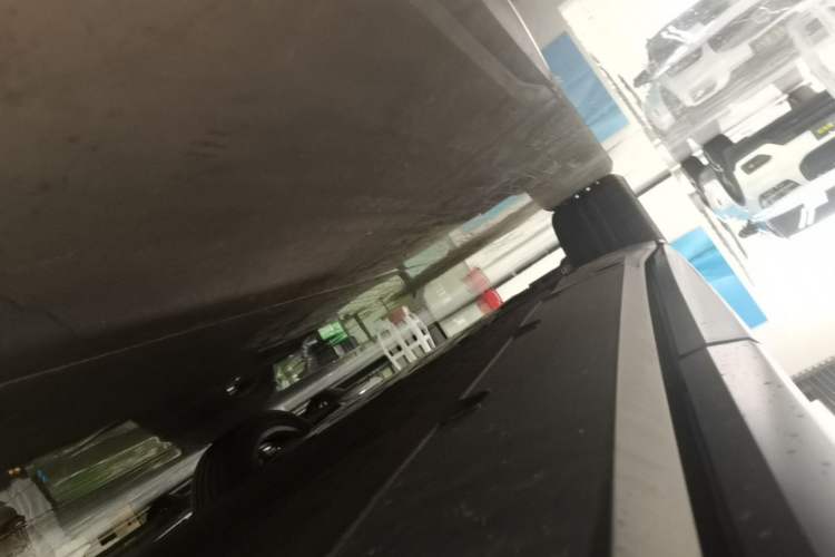 Used XPeng G7 2025 Model—702 Ultra Long Range Left Side Sill