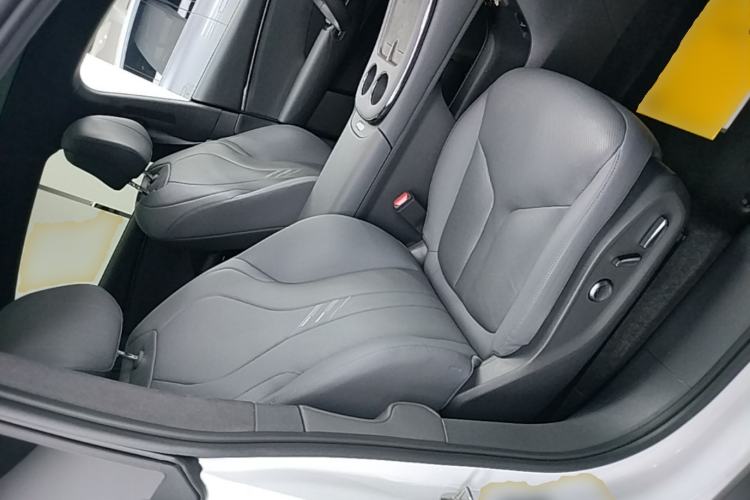Used XPeng G7 2025 Model—702 Ultra Long Range Right Front Seat