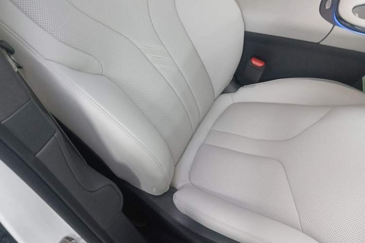 Used XPeng G7 2025 Model—602 Long Range Max Right Front Seat