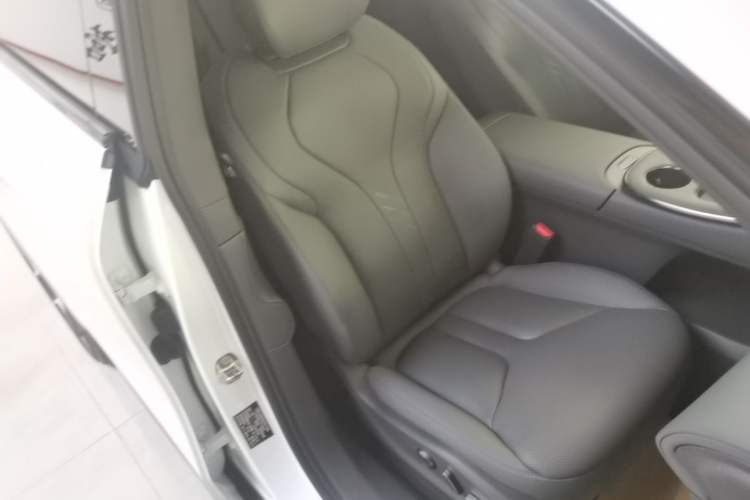 Used XPeng G7 2025 Model—702 Ultra Long Range Right Front Seat