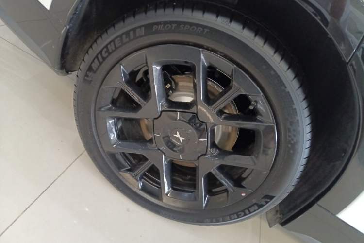 Used XPeng G7 2025 702 Max Right Rear Wheel Hub