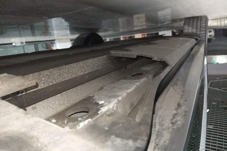 Used XPeng G7 2025 Model—702 Ultra Long Range Right Side Sill