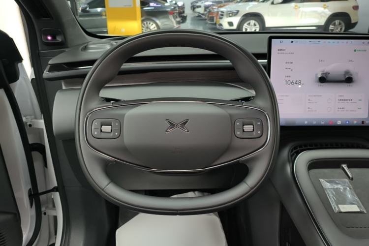 Used XPeng G7 2025 Model—702 Ultra Long Range Steering Wheel