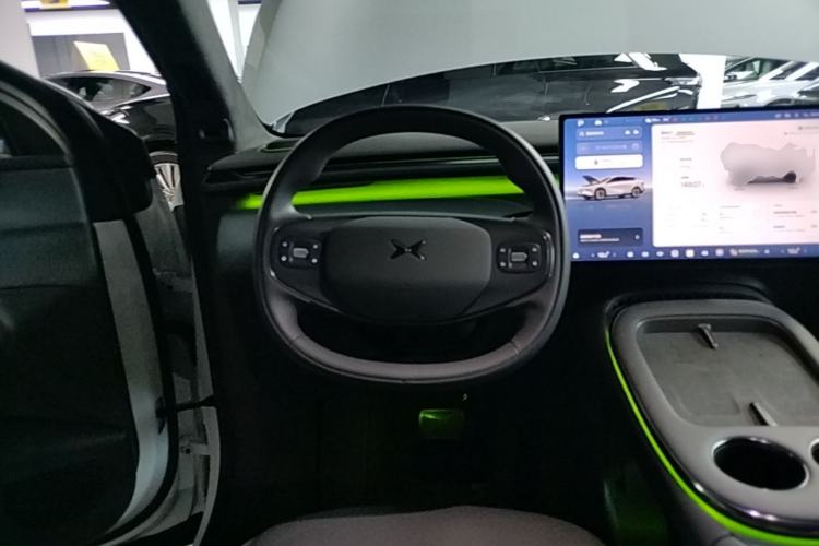 Used XPeng G7 2025 Model—702 Ultra Long Range Steering Wheel