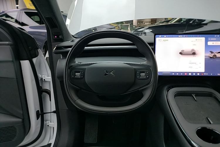 Used XPeng G7 2025 Model—702 Ultra Long Range Steering Wheel