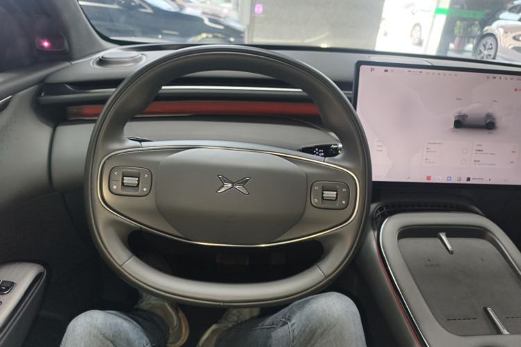 Used XPeng G7 2025 Model—702 Ultra Long Range Steering Wheel