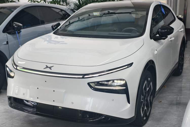 Used XPeng G7 2025 Model—702 Ultra Long Range Guazi used car, China used car export, Used car for sale, Used XPeng cars, Cheapest cars for sale, Electric vehicle, New energy car