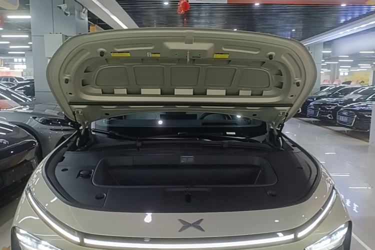 Used XPeng G7 2025 Model—702 Ultra Long Range Engine Bay