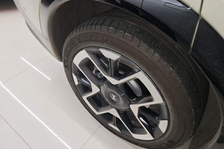 Used XPeng G7 2025 Model—602 Long Range Max Exterior 4