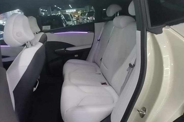 Used XPeng G7 2025 Model—702 Ultra Long Range Left Rear Seat