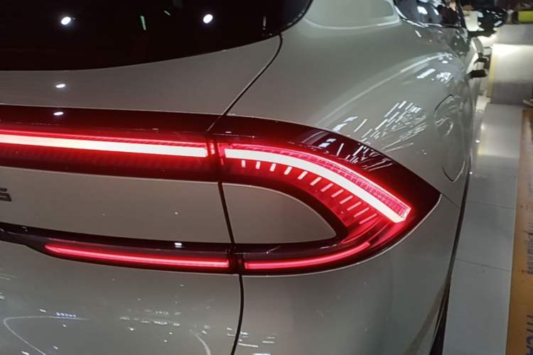 Used XPeng G7 2025 Model—702 Ultra Long Range Right Rear Taillight
