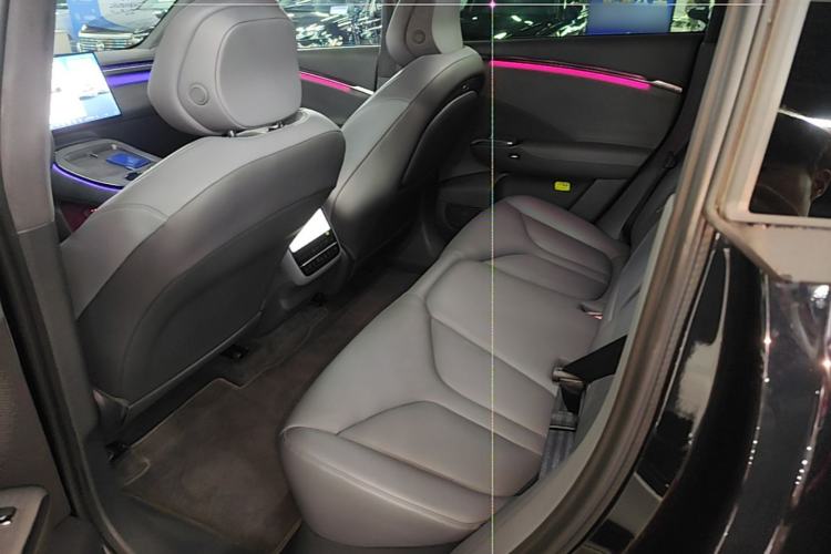 Used XPeng G7 2026 Model, Range-Extended 1704 Max Flagship Edition Left Rear Seat