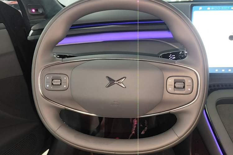 Used XPeng G7 2026 Model, Range-Extended 1704 Max Flagship Edition Steering Wheel