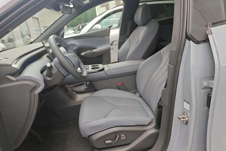 Used XPeng G7 2026 Model, Range-Extended 1704 Max Tech Edition Left Front Seat